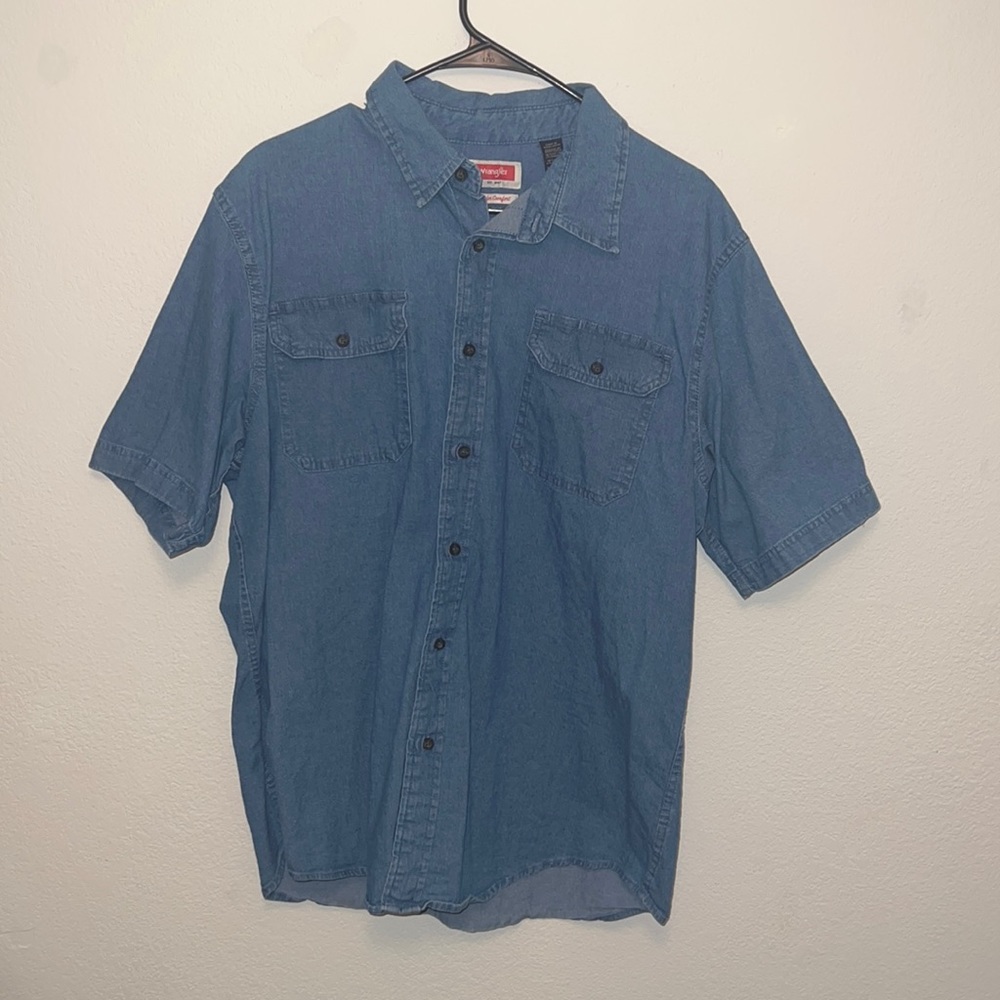 Wrangler denim short-sleeve button down unisex shirt; NWOT